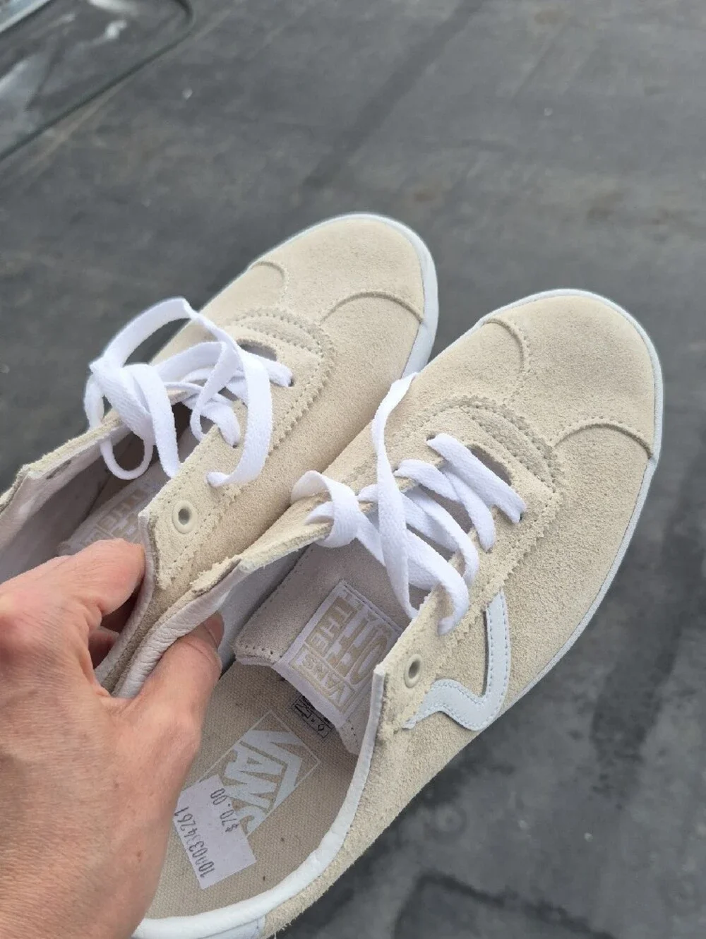 Vans Cream Suede Low-Top Sneakers | Women's Size 9
